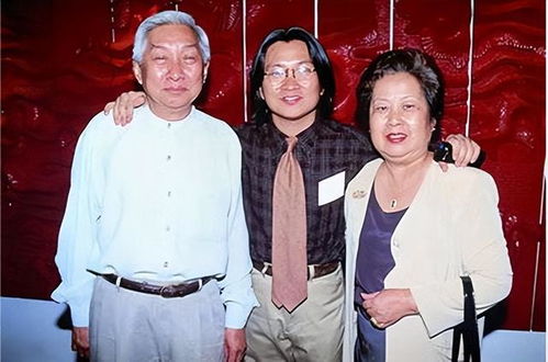 濮存昕等众多演艺界人士痛悼朱媛媛